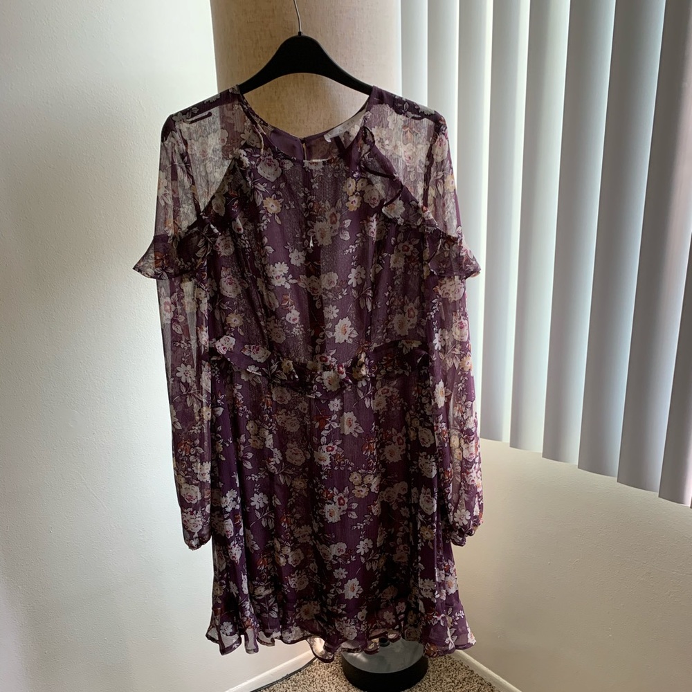 Beautiful ASTR dress! - Picture 2 of 2